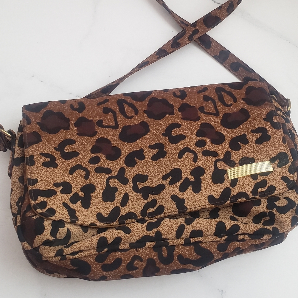 Leopard Print Multipocket Zip & Snap Closure Cros… - image 3